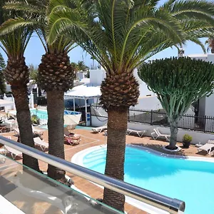 ** Apartahotel Tulipanes España
